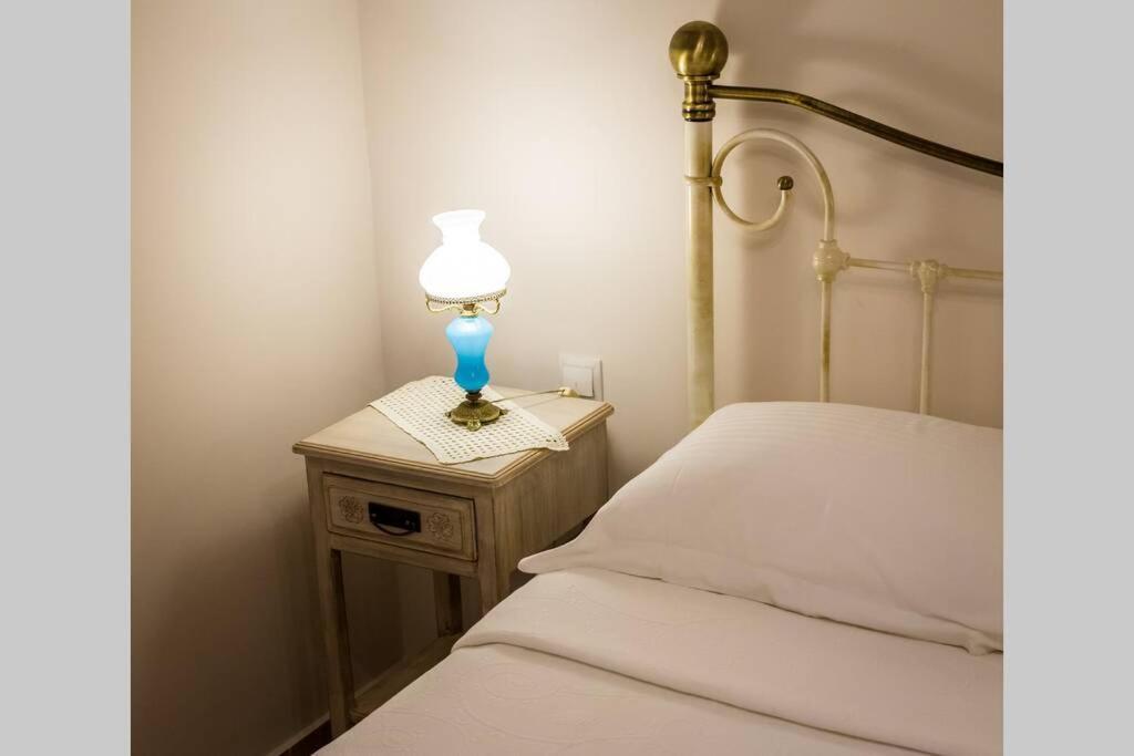 Neoclassical Apartment With 2 Bedrooms In Piraeus Luaran gambar