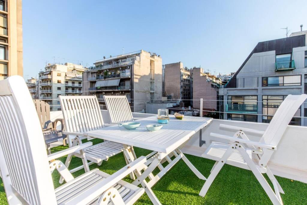 Neoclassical Apartment With 2 Bedrooms In Piraeus Luaran gambar