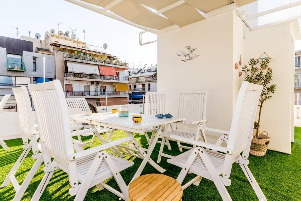 Neoclassical Apartment With 2 Bedrooms In Piraeus Luaran gambar